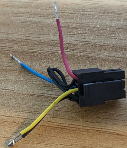 HPEなファンのコネクタ