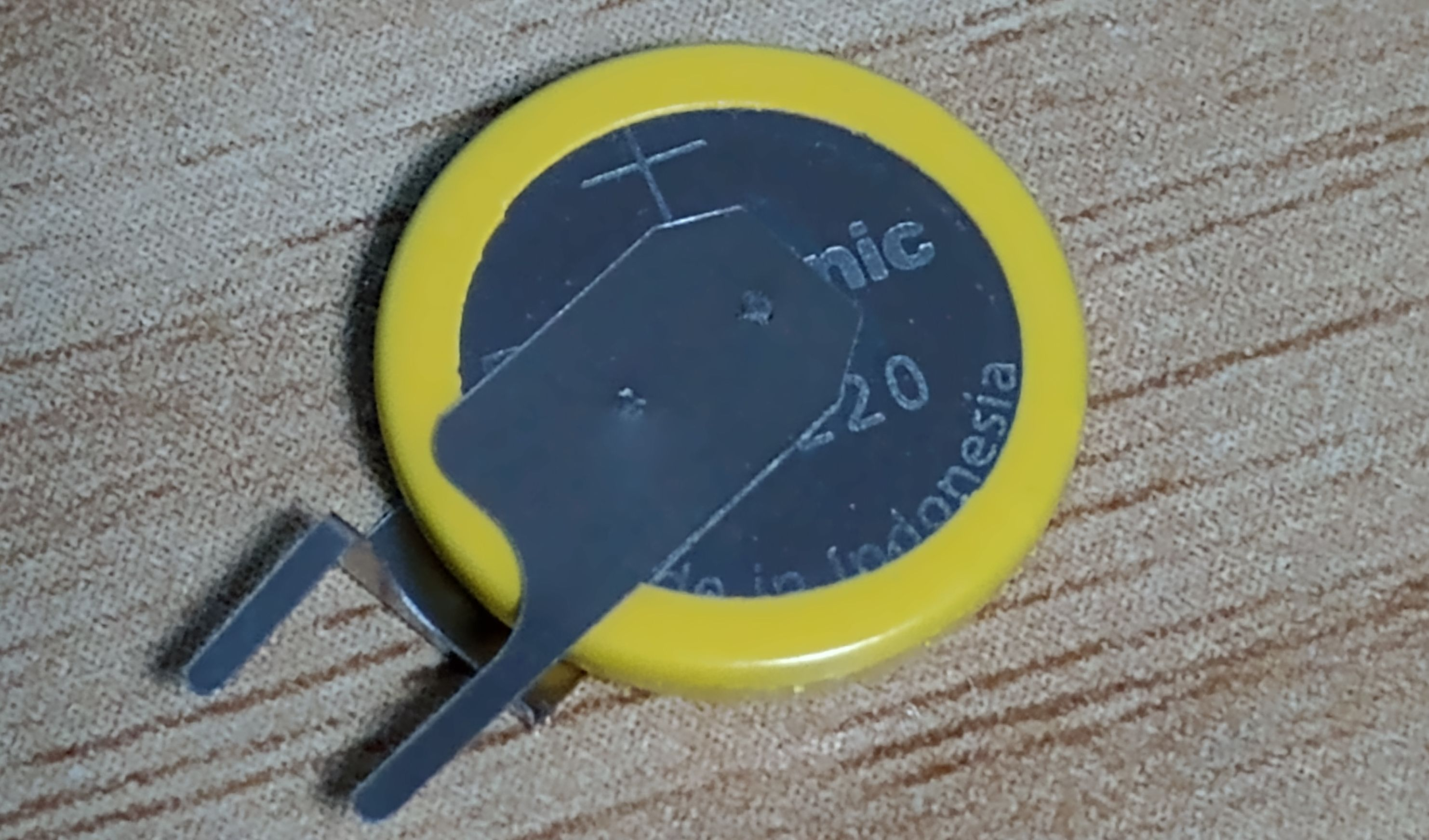 届いた電池の様子